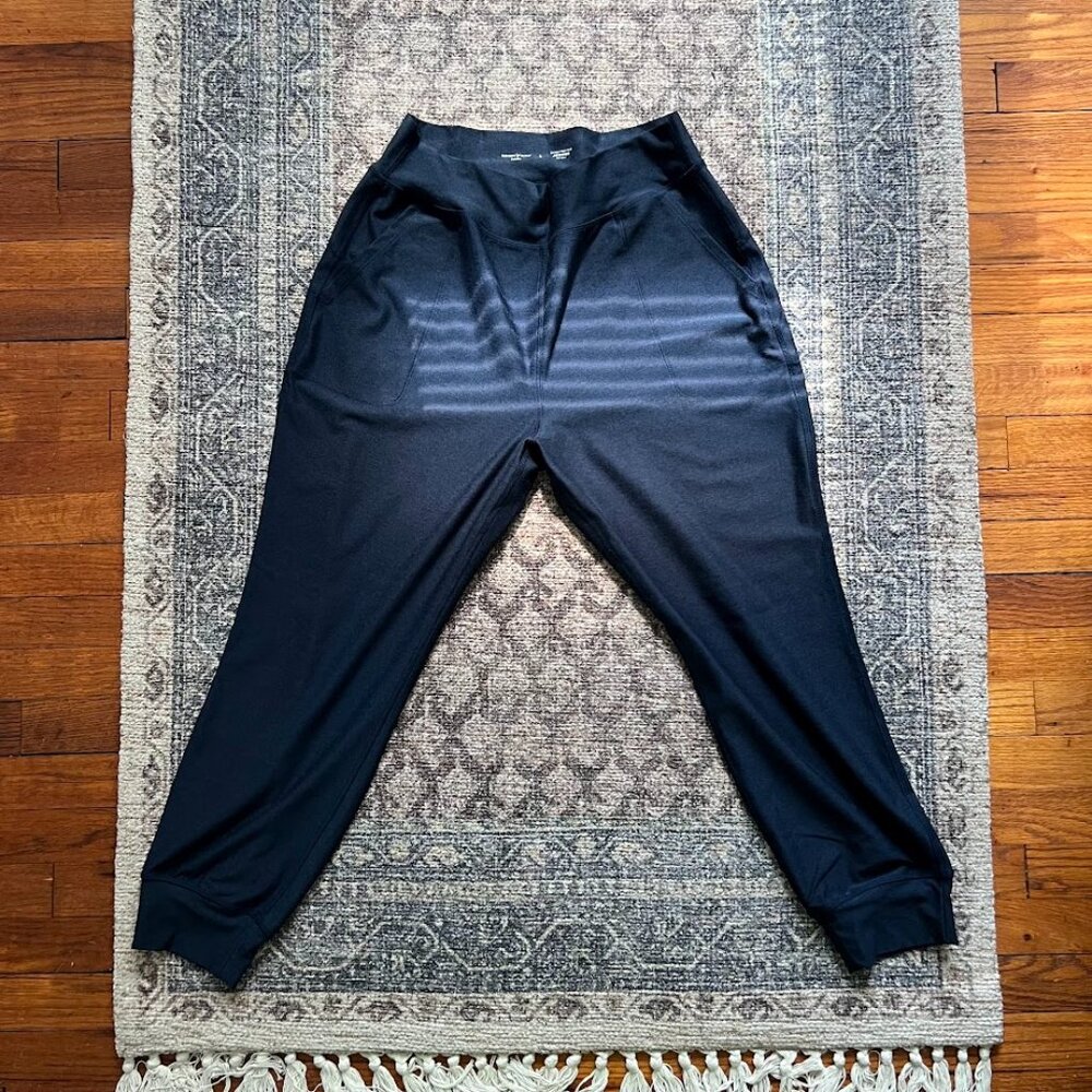 Old Navy Extra High-Waisted CloudComfy 7/8 Joggers Size Large Dusk Navy Color